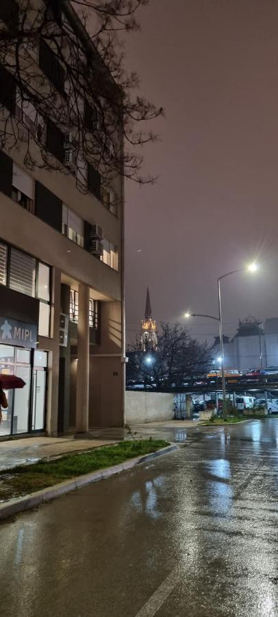 Grove II Apartment = Strict City Centre Novi Sad Dış mekan fotoğraf