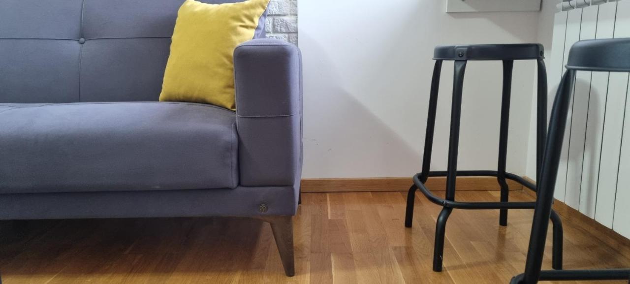 Grove II Apartment = Strict City Centre Novi Sad Dış mekan fotoğraf